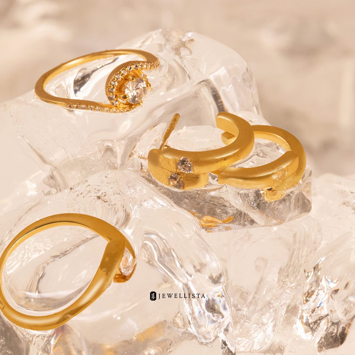 โฟกัสต่างหู