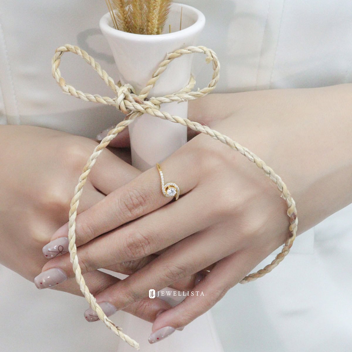 LOGO_JEWELLISTA_WEBSITE-01 copy 10